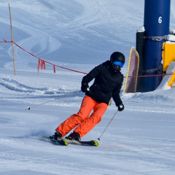 Picture of 4 Week Adult Learn to Ski • Lesson and Lift
